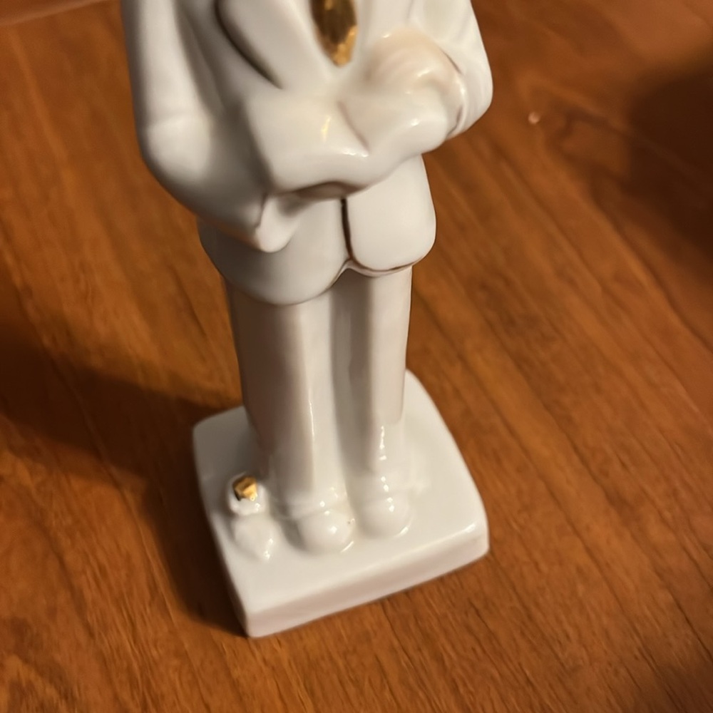 Vintage Ceramic Shiah Yih First Communion Boy - Picture 5 of 7